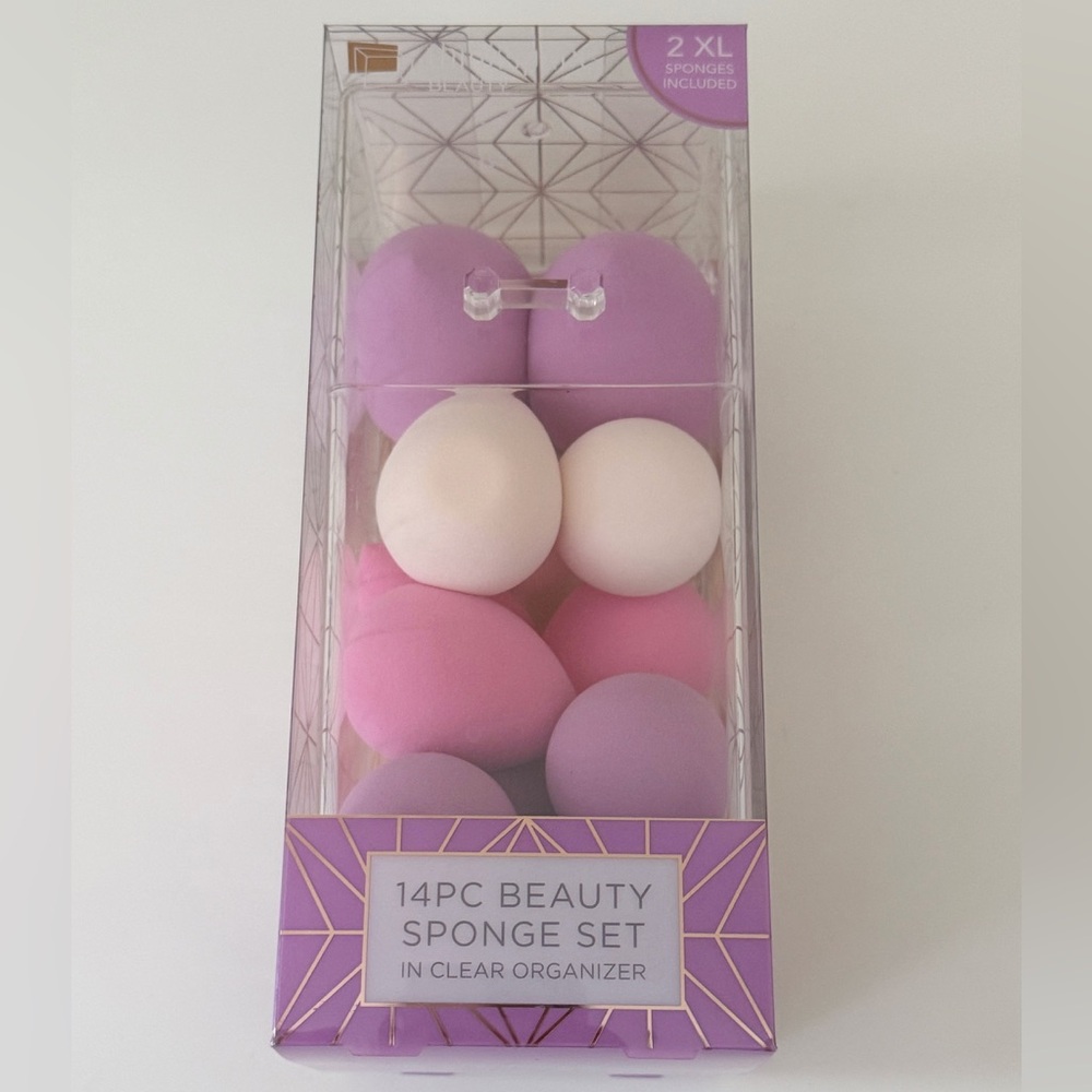 NWT Thinkspace Beauty 14 pc Beauty Sponge Set in Clear Organizer